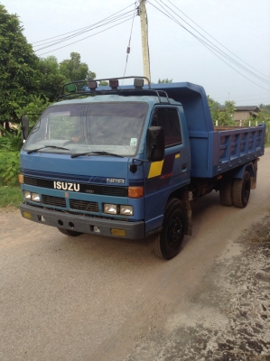 ISUZU หกล้อดัมพ์ ขับดีมาก รถห้างแท้ปี 37 NPR เครื่อง 185 เกียรใหญ่ 6 เกียร เฟืองท้าย F คลัซซี่ดีไม่มีผุ รถใช้งานอยู่ขายตามสภาพ 550,000