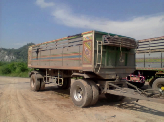 เมก้า 220 แม่ลูกกระบะมิเนียมต่ออู่ชุ้นชัยนครปฐมลูก 2 เพลา แม่ 10 ล้อ 2000000 จดทะเบียนปี 2547 น้ำมันราชบุรี