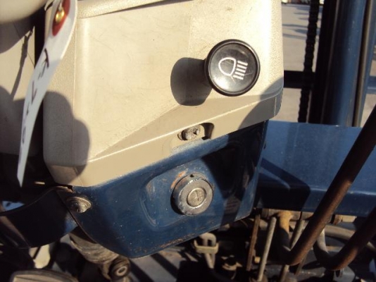 ขาย KOMATSU FG15-15 เสา4เมตร เเนะนำครับ รถโฟล์คลิฟท์สำหรับอู่นักปั้น