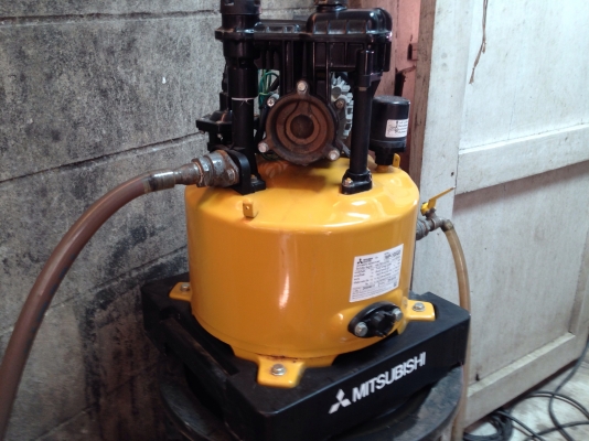 ขายปั้มน้ำอัตโนมัติ mitsubishi 100 W สภาพสวยมาก ผลิตปี 55 พร้อมใช้งาน รับประกันคุณภาพ ดูประวัติการขายผมได้ครับ