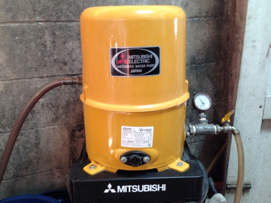 ขายปั้มน้ำอัตโนมัติ mitsubishi 100 W สภาพสวยมาก ผลิตปี 55 พร้อมใช้งาน รับประกันคุณภาพ ดูประวัติการขายผมได้ครับ