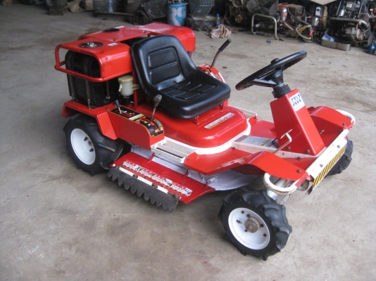 ขายรถตัดหญ้าSATO SRM831VH พร้อมใช้งาน