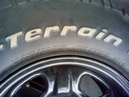 ขายยาง255/85/16+ล้อ