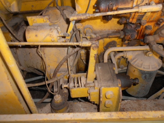 ฝากขายครับเพือมีคนสนใจ เครื่องปั๊มลมใหญ่ ตามสภาพ ขาย 15000 บาท