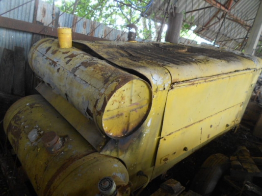 ฝากขายครับเพือมีคนสนใจ เครื่องปั๊มลมใหญ่ ตามสภาพ ขาย 15000 บาท