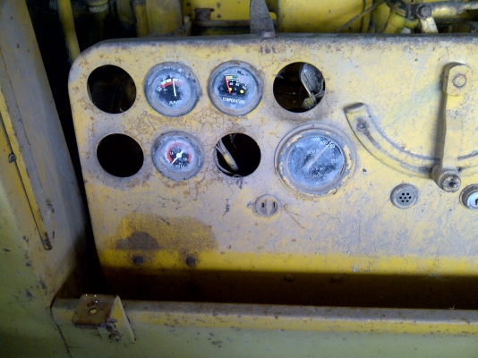 ฝากขายครับเพือมีคนสนใจ เครื่องปั๊มลมใหญ่ ตามสภาพ ขาย 15000 บาท