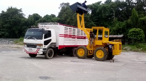 ขายรถตัก โคมัตสุ jh-30 b