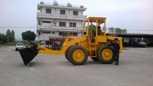 ขายรถตัก โคมัตสุ jh-30 b