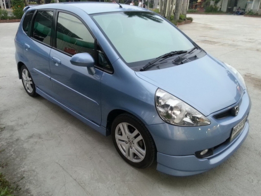 ขายhonda jazz ปี04 เกียร์ auto ตัวรองท็อป สวยๆๆๆเลย ขายhonda jazz ปี04 เกียร์ auto ตัวรองท็อป สวยๆๆๆเลย