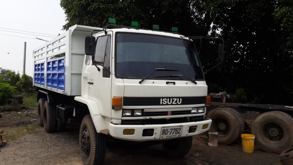 อีซูซุ ROCKY210 ดั๊ม