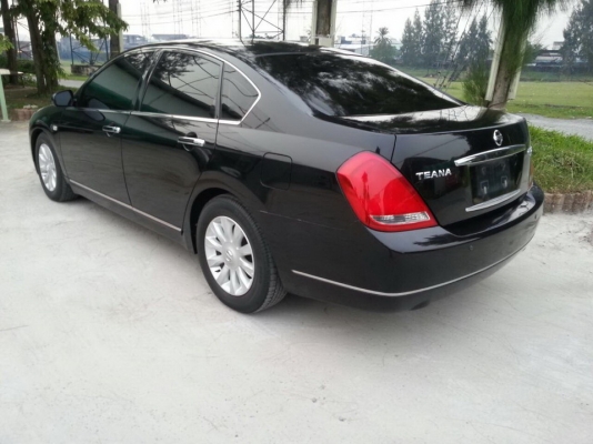 ขาย nissan tena 230jm ปี2005 ติดแก๊ส lpg หัวฉีด