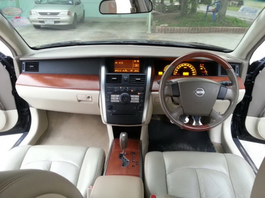 ขาย nissan tena 230jm ปี2005 ติดแก๊ส lpg หัวฉีด