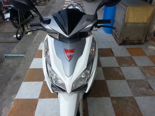 รถสวยม๊าก ขายถูก Click 125 i สีขาว – เทา ปี 2012 รุ่นใหม่ล่าสุด รถสวยม๊าก ขายถูก Click 125 i สีขาว – เทา ปี 2012 รุ่นใหม่ล่าสุด