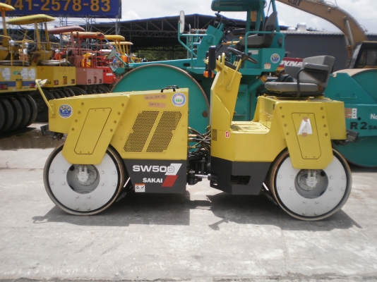 รถบด 5 ตัน Sakai SW500 รถเก่านอก สภาพไม่มีที่ติ ชม.เพียง 100 ชม.