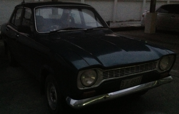 ขาย ฟอร์ดเอสคอต