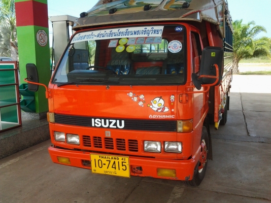 NKR  57 L   ปี  38    เครื่อง   4BC   2  หลังคาโดยสาร