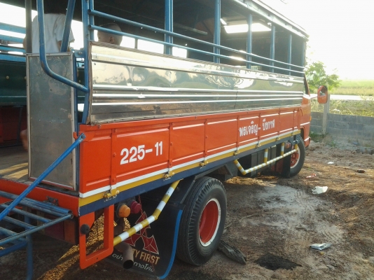 NKR  57 L   ปี  38    เครื่อง   4BC   2  หลังคาโดยสาร