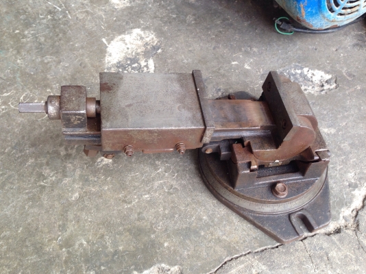 ขายปากกาจับองศา ขนาดตามรูปอุปกรณ์ครบ พร้อมใช้งาน