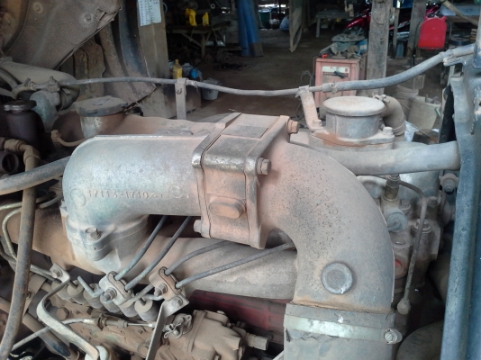 6 ล้อเทนเลอร์รถเกี่ยวข้าว พร้อมใช้งานได้เลย  อยู่อ.เมืองกำแพงเพชร