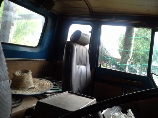 6 ล้อเทนเลอร์รถเกี่ยวข้าว พร้อมใช้งานได้เลย  อยู่อ.เมืองกำแพงเพชร