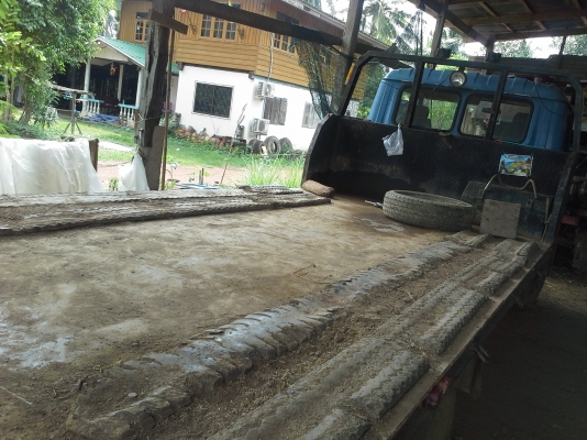 6 ล้อเทนเลอร์รถเกี่ยวข้าว พร้อมใช้งานได้เลย  อยู่อ.เมืองกำแพงเพชร