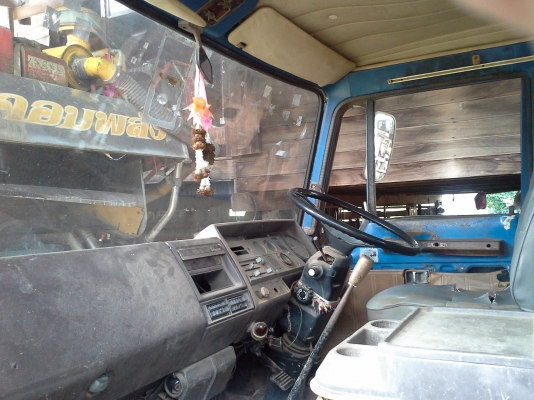 6 ล้อเทนเลอร์รถเกี่ยวข้าว พร้อมใช้งานได้เลย  อยู่อ.เมืองกำแพงเพชร