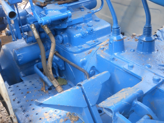 รถไถฟอร์ด6600 T3 รถสภาพดีพร้อมใช้เอกสารเล่มทะเบียน