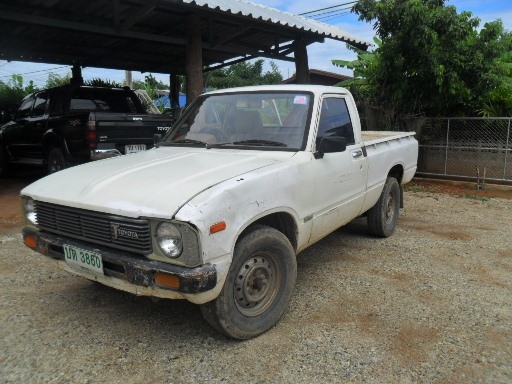 ขาย Toyota RN30 4ขอ เครื่อง 12R แห้งๆ