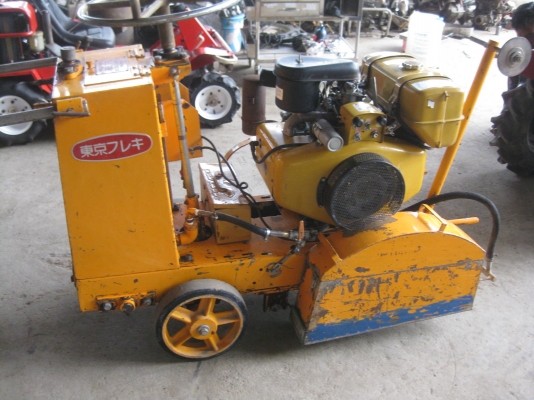 ขายเครื่องตัดคอนกรีต DIAMOND CONCRETE CUTER พร้อมใช้งาน ขายเครื่องตัดคอนกรีต DIAMOND CONCRETE CUTER พร้อมใช้งาน