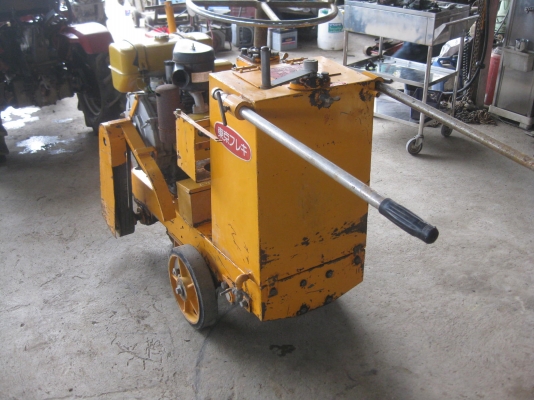 ขายเครื่องตัดคอนกรีต DIAMOND CONCRETE CUTER พร้อมใช้งาน ขายเครื่องตัดคอนกรีต DIAMOND CONCRETE CUTER พร้อมใช้งาน