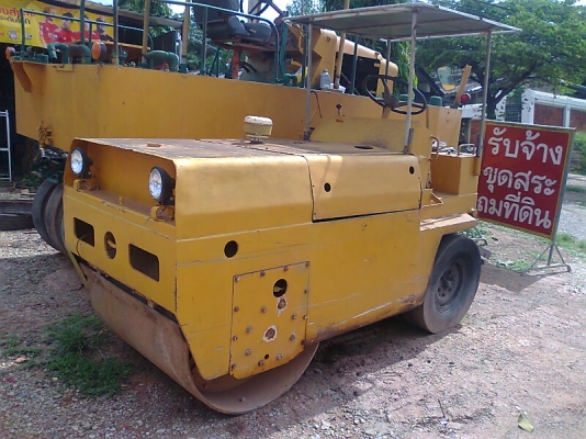 รถบด SAKAI 3 ton  แรงบดดี ทำงานไว ประหยัดน้ำมัน