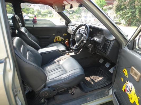 ขาย Mazda B2500 Thunder ขาย Mazda B2500 Thunder