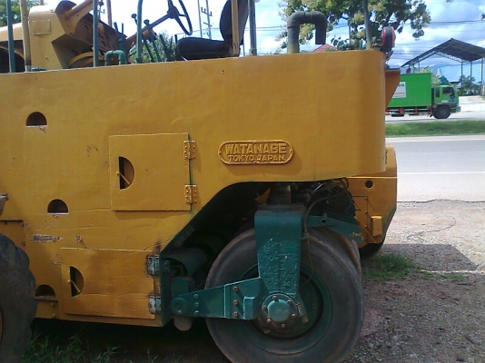 รถบดล้อยาง WATANABE  ขนาด 18 ตัน สภาพพร้อมใช้งาน