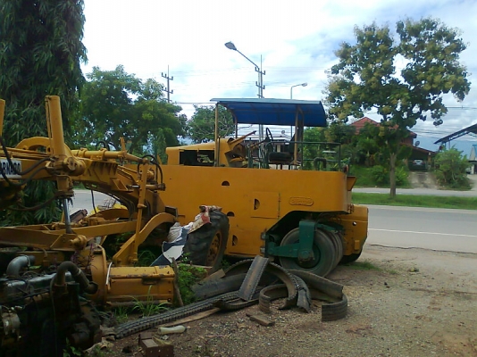 รถบดล้อยาง WATANABE  ขนาด 18 ตัน สภาพพร้อมใช้งาน