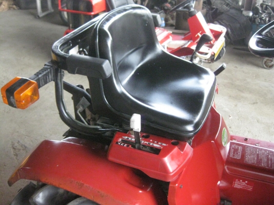 ขายรถไถ HONDA MIGHTY-11 /4WHEEL STEERING/4WHEEL DRIVE พร้อมใช้งาน