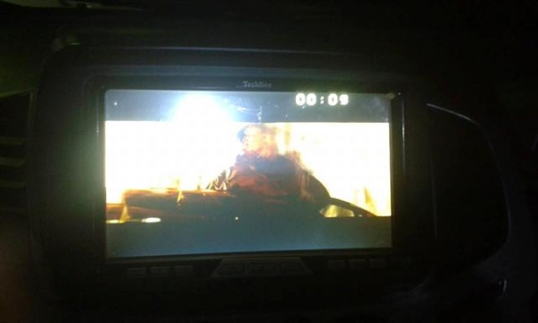 ขายจอ 2 ดินดูหนังฟังเพลงใส่รถราคาถูกครับ ขายจอ 2 ดินดูหนังฟังเพลงใส่รถราคาถูกครับ