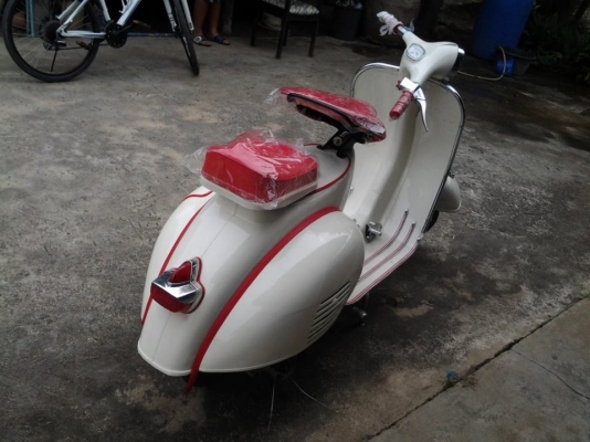 ขาย Vespa 64 สีคลีม ราคา 42500 บาท พร้อม อินวอย พรบ.รถทำใหม่