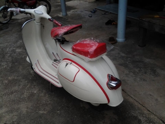 ขาย Vespa 64 สีคลีม ราคา 42500 บาท พร้อม อินวอย พรบ.รถทำใหม่