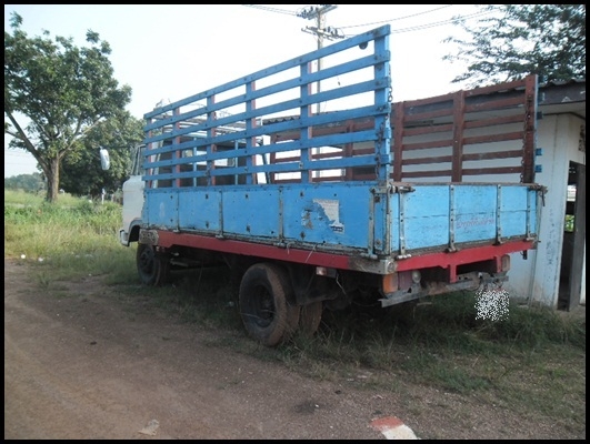 6 ล้อ KM เครื่องดี สภาพสวยๆ 6 ล้อ KM เครื่องดี สภาพสวยๆ