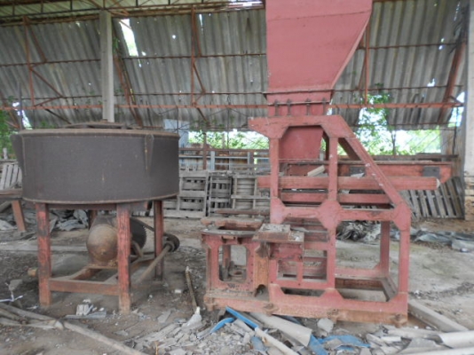 ขายดว่นๆครับเลิกกิจการแก่แล้ว อยากนอนอยู่บ้าน ขายเครื่องอัดอิฐ