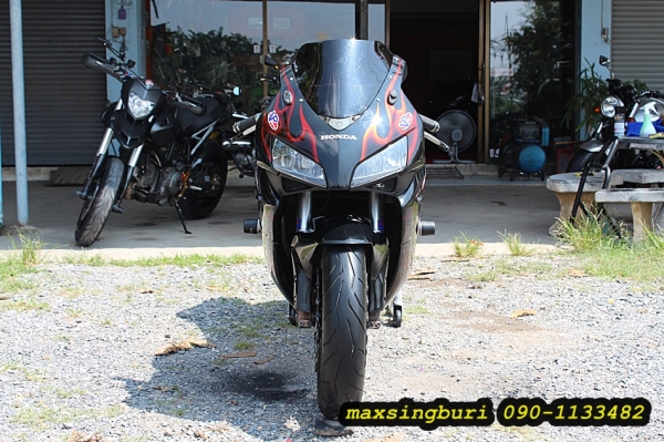 แม็กสิงห์บุรี//CBR1000RR ปี2005 สภาพสวย โหด หล่อ ซิ่งๆ มีของแต่ง พร้อม สรรพาสมิตแท้ๆ 220000
