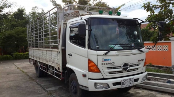 HINO 175 แรงม้า กระบะบรรทุก 6 ล้อ