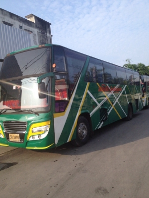 ขายรถบัส 12 ม. แชสซี BENZ เครื่อง HINO 210 แรงม้า ขายรถบัส 12 ม. แชสซี BENZ เครื่อง HINO 210 แรงม้า