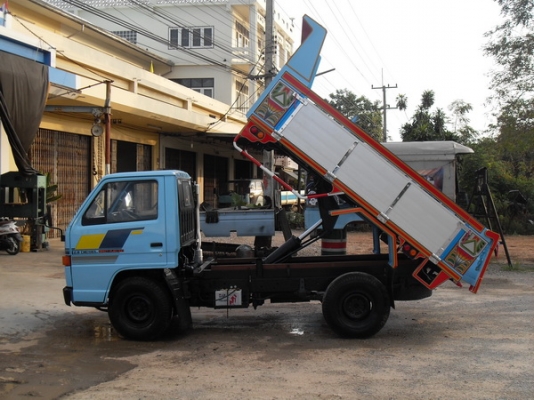 ขาย ISUZU NKR 4 ล้อ กระบะดั้ม  พร้อมใช้งาน