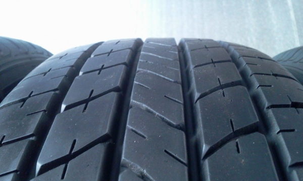 ขายยาง 185 60 15 ปี12Potenza re080ราคา3400