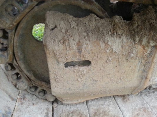 รถแบคโฮ KOMATSU PC 130 - 8 ราคาลดแล้วเหลือ 1,750,000 บาท ( รถทำงาน. 8,6xx. ) ( มีขาย 2 คัน ) สนใจติดต่อ 081 - 6079515 รถแบคโฮ KOMATSU PC 130 - 8 ราคาลดแล้วเหลือ 1,750,000 บาท ( รถทำงาน. 8,6xx. ) ( มีขาย 2 คัน ) สนใจติดต่อ 081 - 6079515