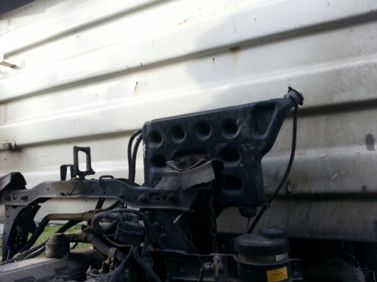 รถฮีโน่ 10 ล้อดั้ม FM2P  320 แรงม้า ปี 49 ราคาลดแล้วน่ะคับเหลือ 2,300,000 บาท สนใจติดต่อ 081 - 6079515