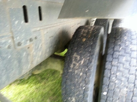 รถฮีโน่ 10 ล้อดั้ม FM2P  320 แรงม้า ปี 49 ราคาลดแล้วน่ะคับเหลือ 2,300,000 บาท สนใจติดต่อ 081 - 6079515