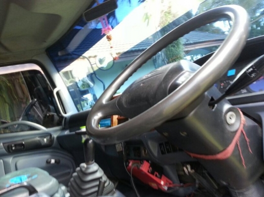 รถฮีโน่ 10 ล้อดั้ม FM2P  320 แรงม้า ปี 49 ราคาลดแล้วน่ะคับเหลือ 2,300,000 บาท สนใจติดต่อ 081 - 6079515