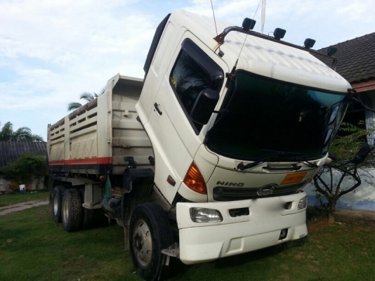 รถฮีโน่ 10 ล้อดั้ม FM2P  320 แรงม้า ปี 49 ราคาลดแล้วน่ะคับเหลือ 2,300,000 บาท สนใจติดต่อ 081 - 6079515